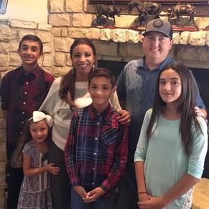 Meet your Posher, Tina